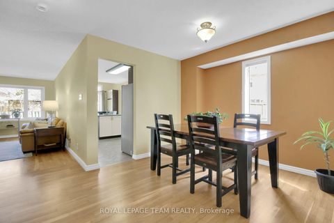 Photo 17 at 207 Beatrice Drive, Nepean (Longfields), Ottawa