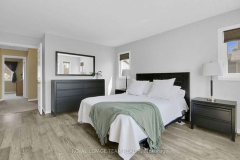 Photo 22 at 207 Beatrice Drive, Nepean (Longfields), Ottawa