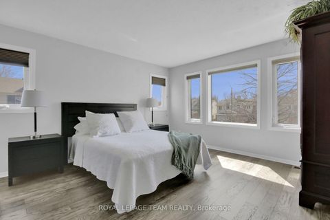 Photo 23 at 207 Beatrice Drive, Nepean (Longfields), Ottawa