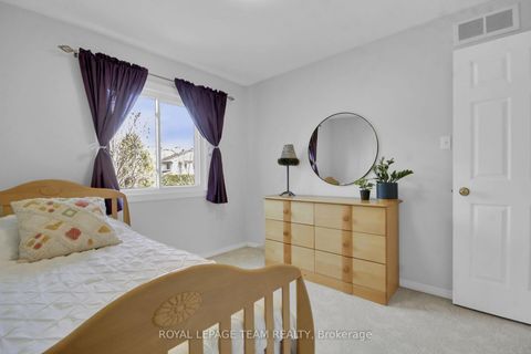 Photo 26 at 207 Beatrice Drive, Nepean (Longfields), Ottawa