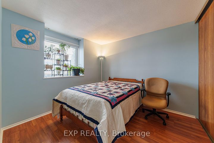 Photo 20 at 31 Coolspring Crescent, Nepean (Borden Farm/Stewart Farm/Carleton Heights/Parkwood Hills), Ottawa