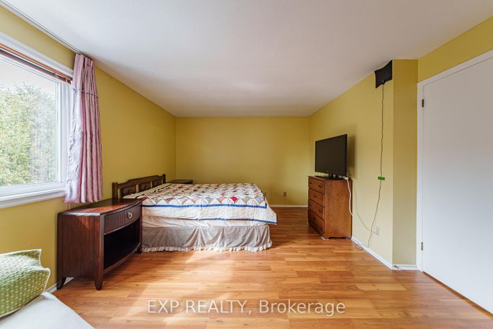 Photo 25 at 31 Coolspring Crescent, Nepean (Borden Farm/Stewart Farm/Carleton Heights/Parkwood Hills), Ottawa