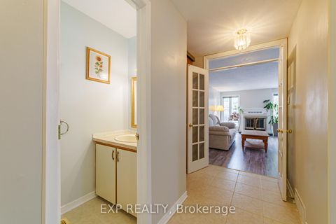 Photo 2 at 31 Coolspring Crescent, Nepean (Borden Farm/Stewart Farm/Carleton Heights/Parkwood Hills), Ottawa