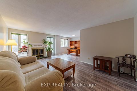 Photo 6 at 31 Coolspring Crescent, Nepean (Borden Farm/Stewart Farm/Carleton Heights/Parkwood Hills), Ottawa