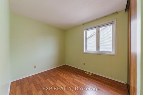 Photo 18 at 31 Coolspring Crescent, Nepean (Borden Farm/Stewart Farm/Carleton Heights/Parkwood Hills), Ottawa