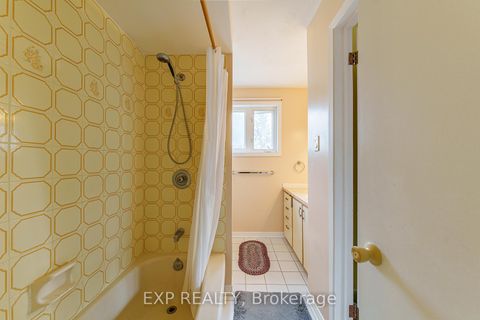 Photo 22 at 31 Coolspring Crescent, Nepean (Borden Farm/Stewart Farm/Carleton Heights/Parkwood Hills), Ottawa