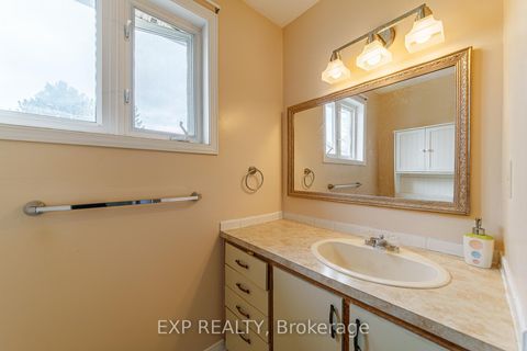 Photo 23 at 31 Coolspring Crescent, Nepean (Borden Farm/Stewart Farm/Carleton Heights/Parkwood Hills), Ottawa