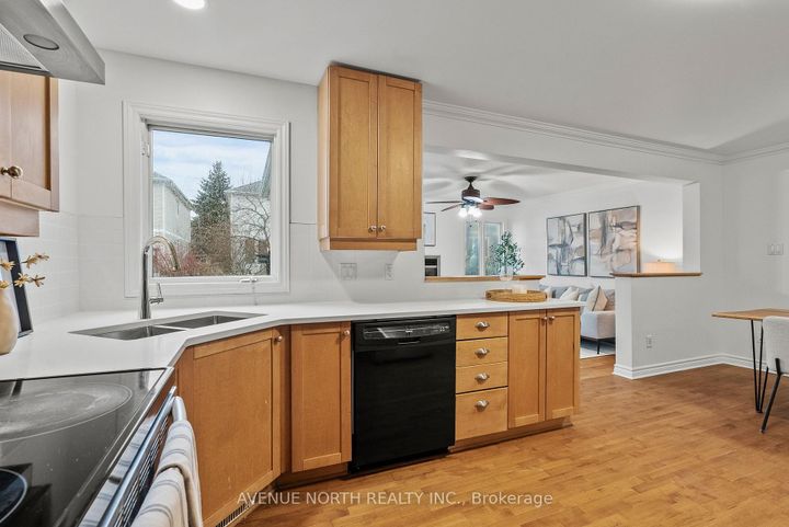 Photo 7 at 244 DEERFOX Drive, Nepean (Longfields), Ottawa