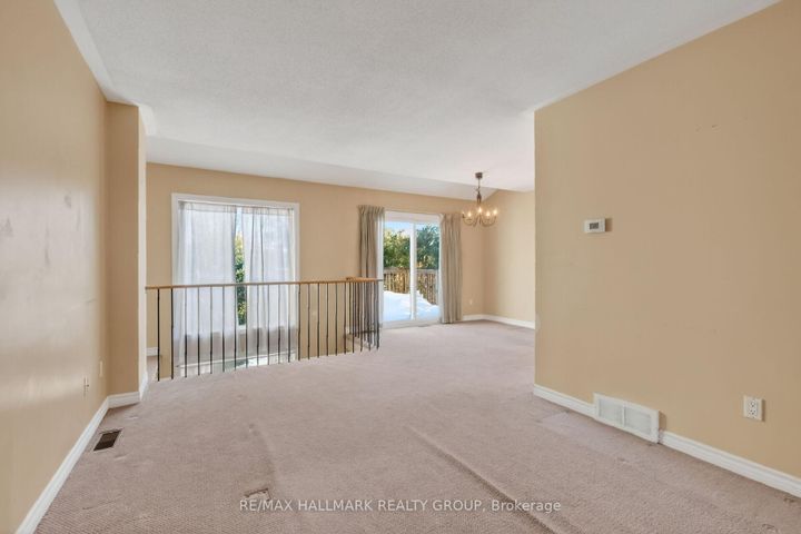 Photo 7 at 40 Bridgewater Terrace, Nepean (Cedargrove/Fraserdale), Ottawa
