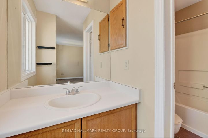 Photo 29 at 40 Bridgewater Terrace, Nepean (Cedargrove/Fraserdale), Ottawa