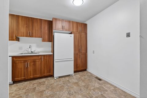 Photo 16 at 40 Bridgewater Terrace, Nepean (Cedargrove/Fraserdale), Ottawa