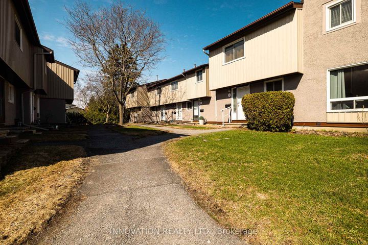 Photo 1 at 338 Woodfield Drive, Nepean (Tanglewood), Ottawa