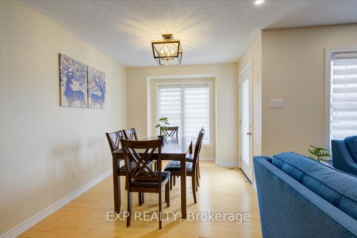 Photo 3 at 461 MEADOWHAWK Crescent, Nepean (Half Moon Bay), Ottawa