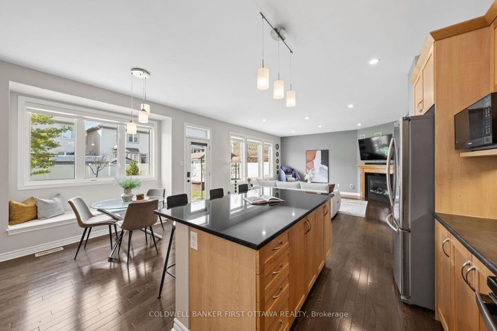 Photo 10 at 2176 SUNSET COVE Circle, Nepean (Half Moon Bay), Ottawa