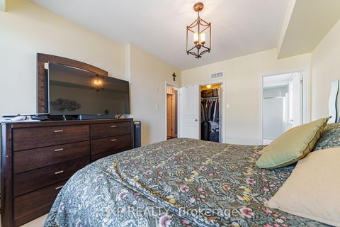 Photo 23 at E - 67 Tipperary Private, Nepean (Longfields), Ottawa