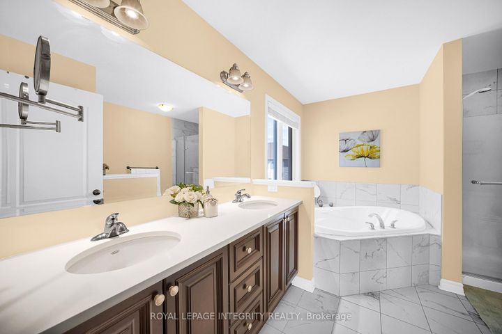 Photo 25 at 568 Egret Way, Nepean (Half Moon Bay), Ottawa