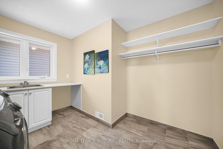 Photo 36 at 568 Egret Way, Nepean (Half Moon Bay), Ottawa