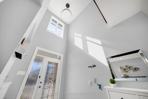 Photo 1 at 568 Egret Way, Nepean (Half Moon Bay), Ottawa