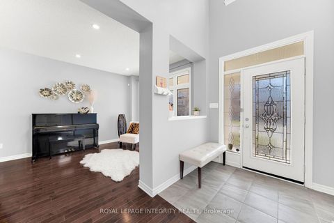 Photo 2 at 568 Egret Way, Nepean (Half Moon Bay), Ottawa