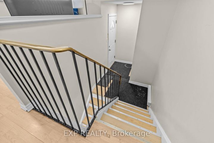 Photo 2 at I - 5 BANNER Road, Nepean (Sheahan Estates/Trend Village), Ottawa