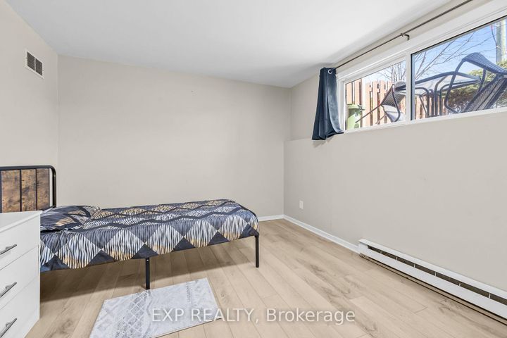 Photo 17 at I - 5 BANNER Road, Nepean (Sheahan Estates/Trend Village), Ottawa