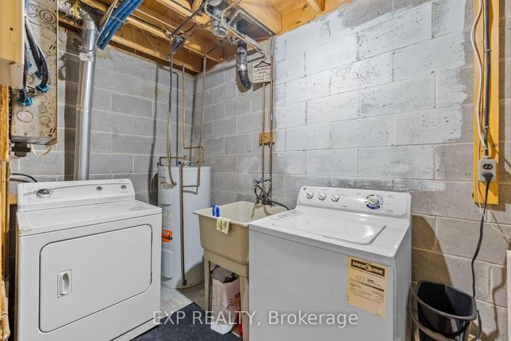 Photo 19 at I - 5 BANNER Road, Nepean (Sheahan Estates/Trend Village), Ottawa