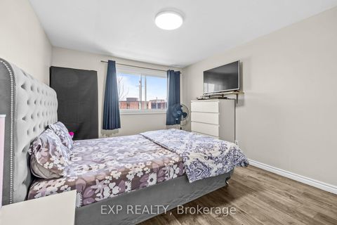 Photo 14 at I - 5 BANNER Road, Nepean (Sheahan Estates/Trend Village), Ottawa