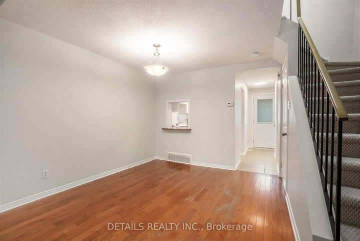Photo 7 at 144D Valley Stream Drive, Nepean (Leslie Park), Ottawa