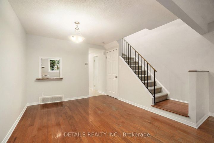 Photo 8 at 144D Valley Stream Drive, Nepean (Leslie Park), Ottawa