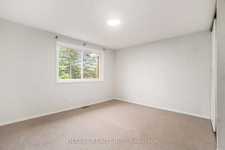 Photo 9 at 144D Valley Stream Drive, Nepean (Leslie Park), Ottawa