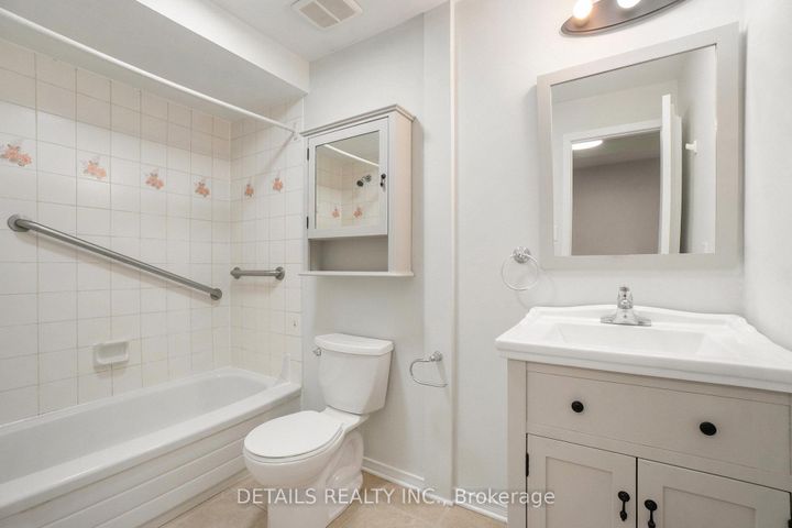 Photo 10 at 144D Valley Stream Drive, Nepean (Leslie Park), Ottawa