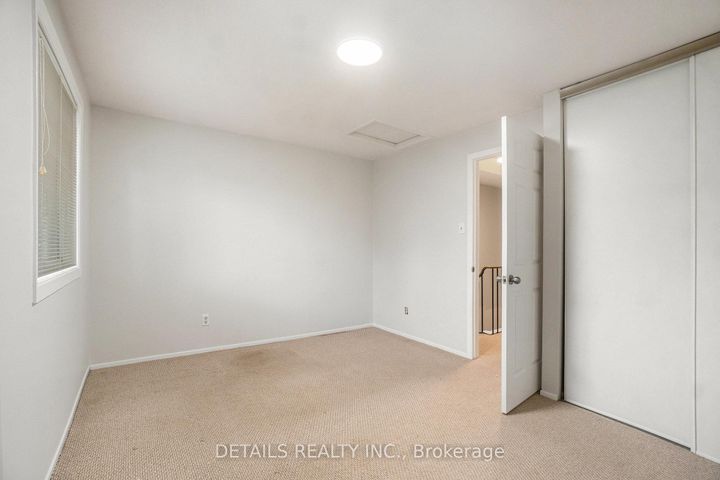 Photo 12 at 144D Valley Stream Drive, Nepean (Leslie Park), Ottawa