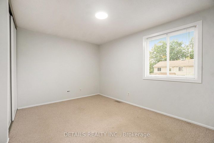 Photo 13 at 144D Valley Stream Drive, Nepean (Leslie Park), Ottawa