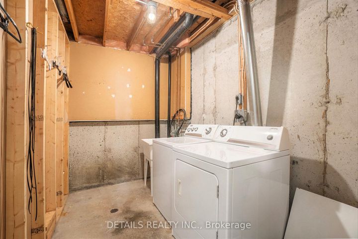 Photo 18 at 144D Valley Stream Drive, Nepean (Leslie Park), Ottawa