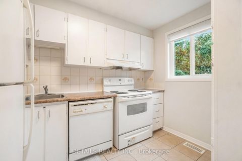 Photo 3 at 144D Valley Stream Drive, Nepean (Leslie Park), Ottawa