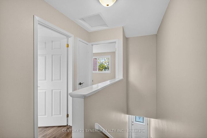 Photo 20 at 928 Meadowlands Drive, Nepean (Carleton Heights), Ottawa