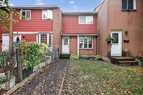 Photo 26 at 928 Meadowlands Drive, Nepean (Carleton Heights), Ottawa