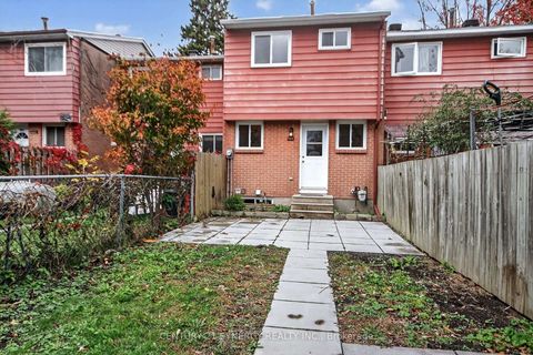 Photo 27 at 928 Meadowlands Drive, Nepean (Carleton Heights), Ottawa