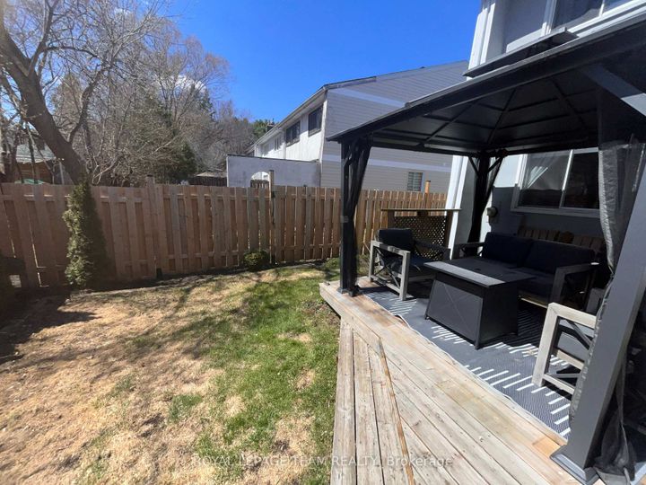 Photo 20 at 87 Grady Crescent, Nepean (Sheahan Estates/Trend Village), Ottawa
