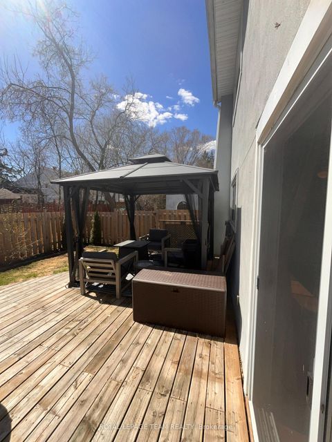 Photo 18 at 87 Grady Crescent, Nepean (Sheahan Estates/Trend Village), Ottawa