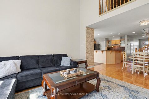 Photo 9 at 2066 Melette Crescent, Avalon East, Orleans