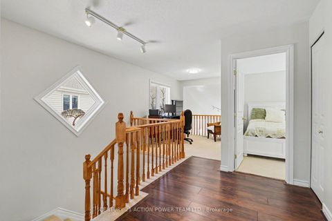 Photo 17 at 2066 Melette Crescent, Avalon East, Orleans