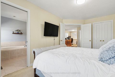 Photo 19 at 2066 Melette Crescent, Avalon East, Orleans