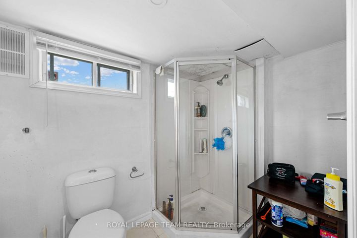 Photo 20 at 50 Hilliard Avenue, Nepean (City View/Skyline/Fisher Heights/Parkwood Hills), Ottawa