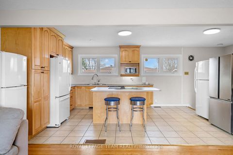 Photo 4 at 50 Hilliard Avenue, Nepean (City View/Skyline/Fisher Heights/Parkwood Hills), Ottawa