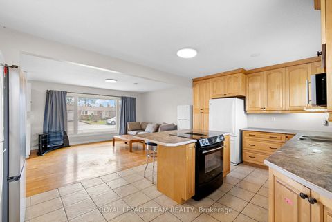 Photo 7 at 50 Hilliard Avenue, Nepean (City View/Skyline/Fisher Heights/Parkwood Hills), Ottawa