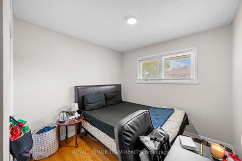 Photo 15 at 50 Hilliard Avenue, Nepean (City View/Skyline/Fisher Heights/Parkwood Hills), Ottawa