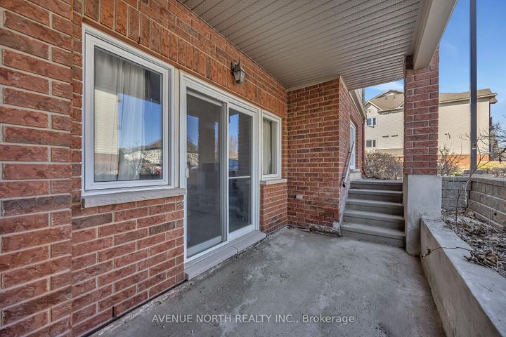 Photo 3 at 4 - 175 Waterbridge Drive, Nepean (Barrhaven East), Ottawa