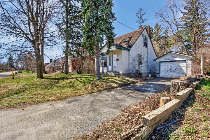 Photo 7 at 1548 Ortona Avenue, Nepean (Carleton Heights), Ottawa