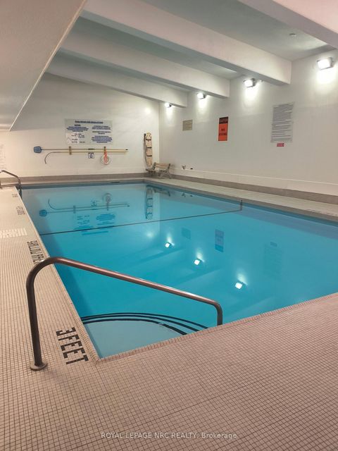 Photo 5 at 706 - 900 Dynes Road, Nepean (Carleton Square), Ottawa